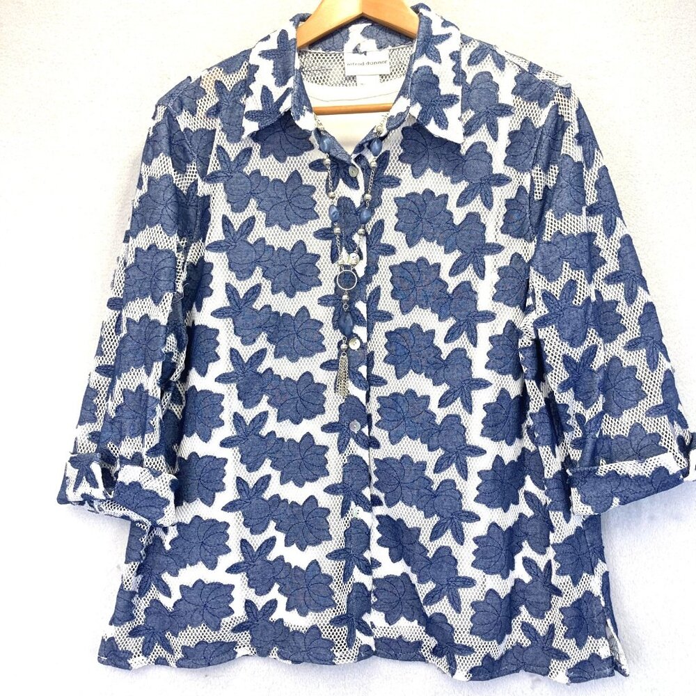 Alfred Dunner Blue Floral Embossed Mesh Button Up Blouse Necklace Large